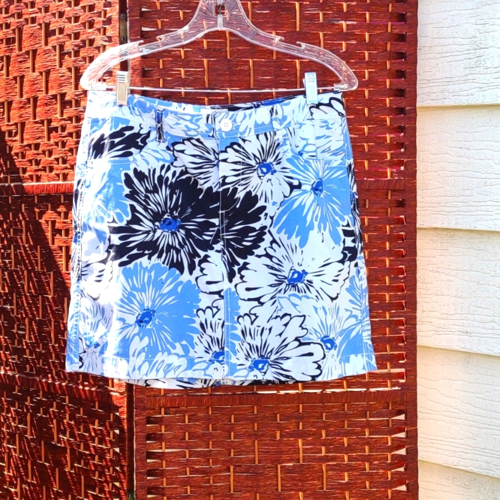 Cute skort never worn bought in Arizona